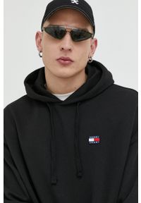 Tommy Jeans bluza bawełniana męska kolor czarny z kapturem z aplikacją. Typ kołnierza: kaptur. Kolor: czarny. Materiał: bawełna. Wzór: aplikacja