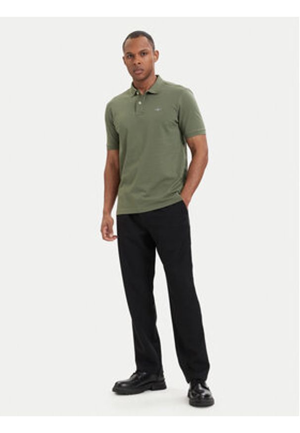 GANT - Gant Polo Shield 2210 Zielony ciemny Regular Fit. Typ kołnierza: polo. Kolor: zielony. Materiał: bawełna