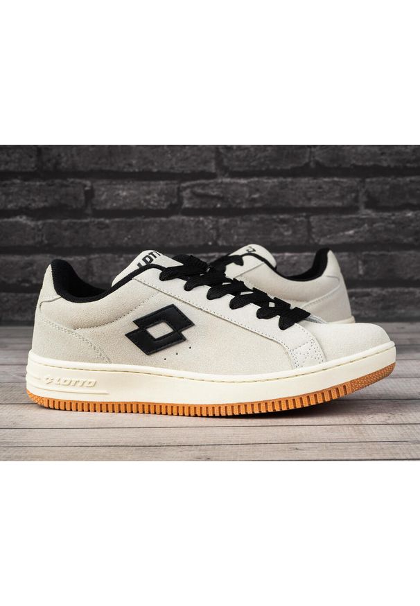 LOTTO - Buty unisex sportowe trampki Lotto YARIN. Kolor: beżowy. Sport: turystyka piesza