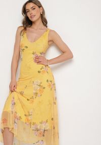 Born2be - Żółta Siateczkowa Sukienka z Kwiatowym Motywem Milanessa. Okazja: na co dzień. Kolor: żółty. Materiał: jeans. Wzór: kwiaty. Typ sukienki: proste. Styl: elegancki, casual #2