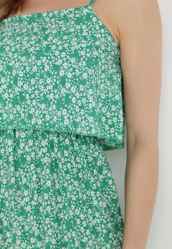 Born2be - Zielona Sukienka z Wiskozy Melline. Okazja: na plażę. Kolor: zielony. Materiał: wiskoza. Długość rękawa: na ramiączkach. Wzór: nadruk. Styl: wakacyjny, klasyczny. Długość: maxi