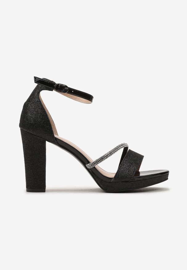 Born2be - Czarne Sandały na Wysokim Słupku z Cyrkoniami i Brokatem Pelagis. Okazja: na co dzień. Nosek buta: otwarty. Kolor: czarny. Wzór: aplikacja. Sezon: wiosna, lato. Obcas: na słupku. Styl: casual, elegancki