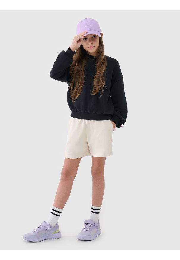 4f - 4F Spodenki dresowe dziewczęce - beżowe 164 (13-14 lat). Kolor: beżowy. Materiał: dresówka. Długość: krótkie. Wzór: gładki, ze splotem. Sezon: lato