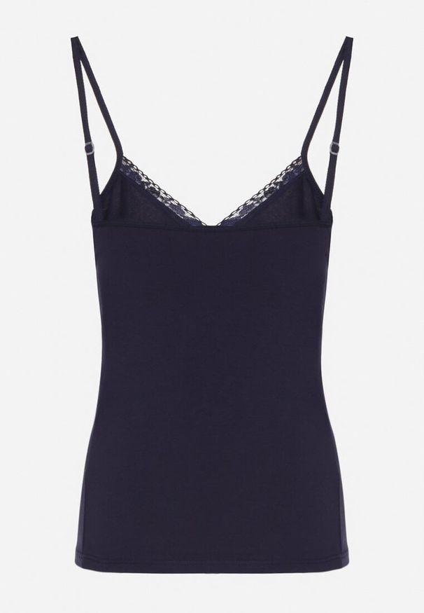 Born2be - Granatowy Bawełniany Top z Trójkątnym Dekoltem Arilwin. Okazja: na spacer, na co dzień. Kolor: niebieski. Materiał: bawełna. Długość rękawa: na ramiączkach. Styl: elegancki, casual