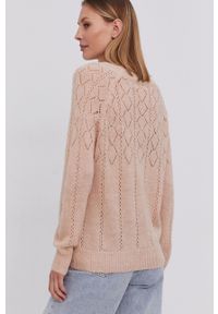 Answear Lab Sweter damski kolor różowy. Kolor: różowy. Materiał: dzianina. Długość rękawa: raglanowy rękaw. Styl: wakacyjny #5