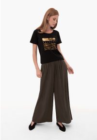 Volcano - Koszulka z nadrukiem T-QUEEN. Okazja: na co dzień. Kolor: czarny. Materiał: bawełna, jeans, materiał, elastan. Wzór: nadruk. Styl: glamour, klasyczny, casual