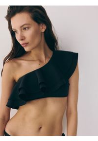 Reserved - Góra od bikini - czarny. Kolor: czarny. Materiał: materiał. Wzór: gładki