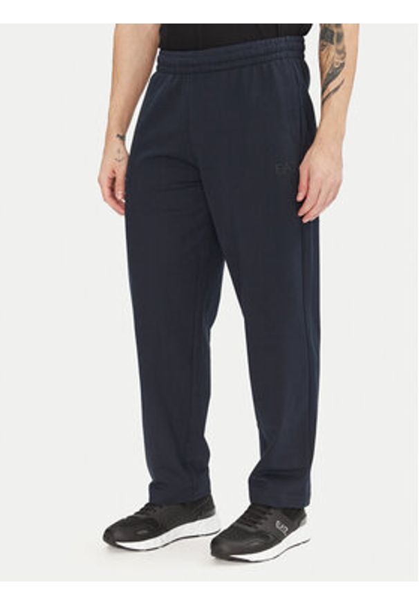 EA7 Emporio Armani Dres 7M000236 AF13512 UB102 Granatowy Regular Fit. Kolor: niebieski. Materiał: bawełna