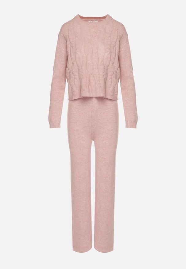 Born2be - Jasnoróżowy Komplet z Wełną i Bawełną Sweter ze Splotem i Szerokie Spodnie Reinettia. Kolor: różowy. Materiał: wełna, bawełna. Wzór: ze splotem