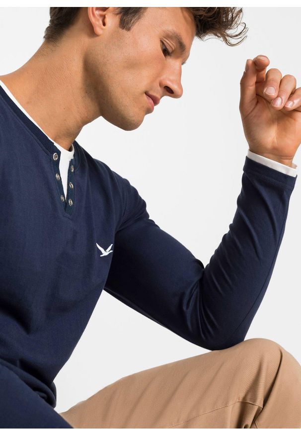 bonprix - Bluzka z długim rękawem 2 w 1 (2 szt.). Kolor: niebieski. Długość rękawa: długi rękaw. Długość: długie. Wzór: haft