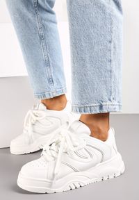 Renee - Białe Sneakersy na Platformie z Grubymi Sznurówkami Imyria. Kolor: biały. Obcas: na platformie #5