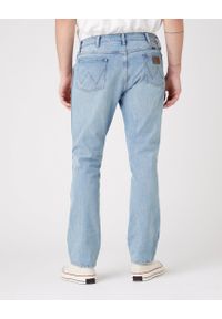 Wrangler - WRANGLER GREENSBORO MĘSKIE SPODNIE JEANSOWE INDIGO LEGENDS W15Q5966P