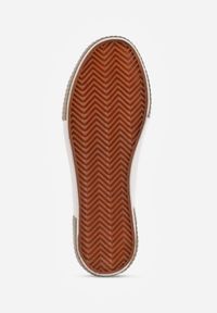 Renee - Biało-Beżowe Trampki VICES na Żłobionej Platformie Zdobione Trójkątną Aplikacją Lorerina. Nosek buta: okrągły. Zapięcie: sznurówki. Kolor: biały. Materiał: materiał. Wzór: aplikacja. Obcas: na platformie. Wysokość obcasa: niski #9