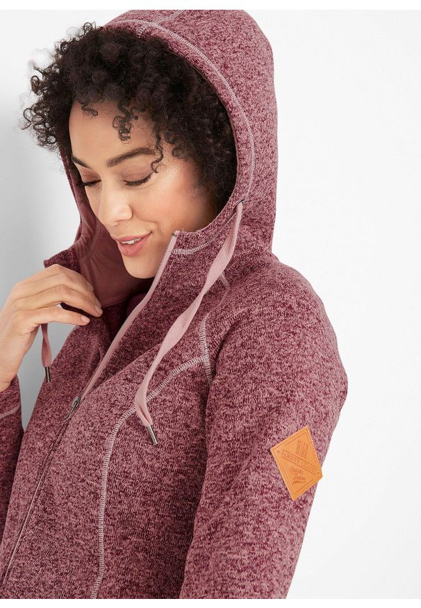 bonprix - Długa bluza rozpinana z polaru. Typ kołnierza: kaptur. Kolor: czerwony. Materiał: polar. Długość: długie
