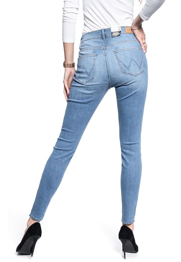 Wrangler - SPODNIE DAMSKIE WRANGLER SKINNY HIGH RISE STAYIN' LIGHT W27HJM96D 112128089