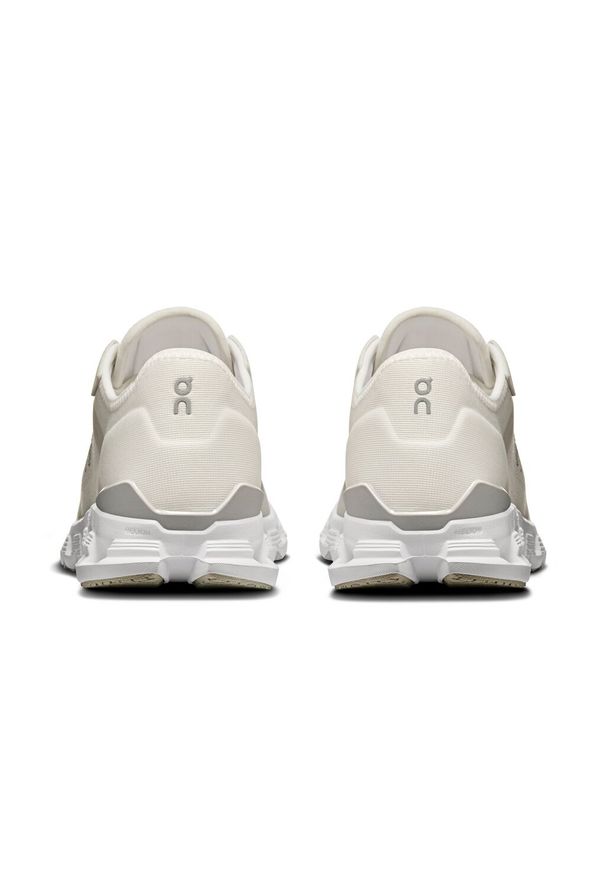 On - ON Cloud X 4 AD W White | Wolf Buty damskie treningowe. Okazja: do pracy, na co dzień. Kolor: biały. Szerokość cholewki: normalna. Sport: bieganie, fitness