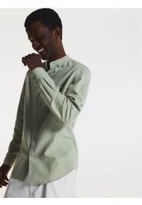 Reserved - Koszula regular fit z domieszką lnu - jasnozielony. Kolor: zielony. Materiał: len #1