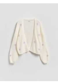 Reserved - Kardigan z haftem - kremowy. Kolor: kremowy. Materiał: dzianina, wełna. Wzór: haft #1