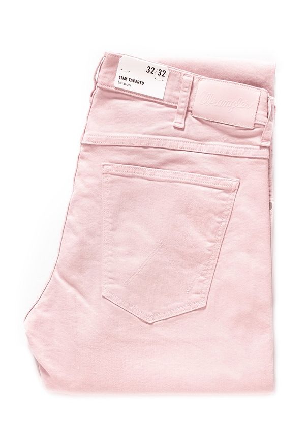 Wrangler - WRANGLER SPODNIE MĘSKIE LARSTON CHALK PINK W18SSH26C