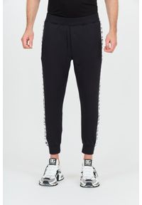 DSQUARED2 Czarne męskie spodnie dresowe Relax Dan Fit, Rozmiar M. Kolor: czarny. Materiał: dresówka