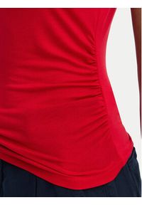 Tommy Jeans T-Shirt Draped DW0DW22802 Czerwony Slim Fit. Kolor: czerwony. Materiał: wiskoza #4