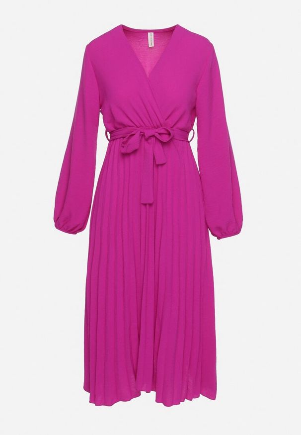 Born2be - Fuksjowa Sukienka Mesyre. Okazja: na randkę, do pracy. Typ kołnierza: dekolt w kształcie V. Kolor: różowy. Materiał: materiał. Typ sukienki: kopertowe, plisowane. Długość: midi