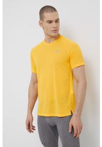 Under Armour T-shirt męski kolor żółty z nadrukiem. Kolor: żółty. Materiał: dzianina. Długość rękawa: raglanowy rękaw. Wzór: nadruk
