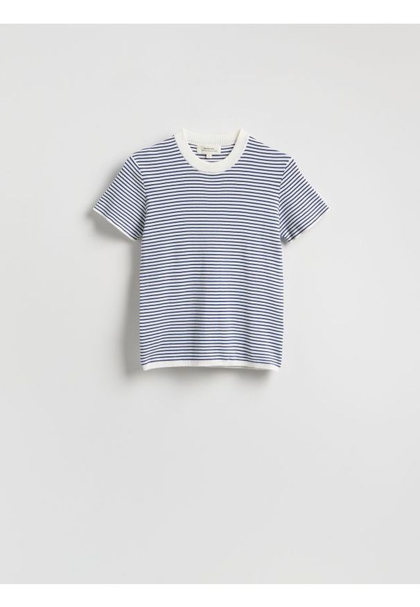 Reserved - Bawełniany t-shirt w paski - niebieski. Kolor: niebieski. Materiał: bawełna. Wzór: paski
