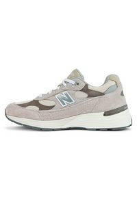 Buty unisex New Balance U992MM - beżowe. Kolor: beżowy. Materiał: zamsz, guma, materiał, syntetyk. Szerokość cholewki: normalna #5