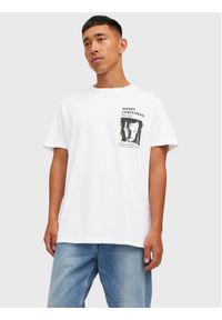 Jack & Jones T-Shirt Home 12222006 Biały Regular Fit. Kolor: biały. Materiał: bawełna