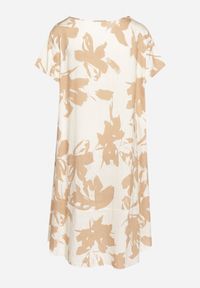 Born2be - Ciemnobeżowa Wiskozowa Sukienka w Kwiatowy Wzór Emitine. Okazja: na co dzień. Kolor: beżowy. Materiał: wiskoza. Wzór: kwiaty. Typ sukienki: proste. Styl: casual, klasyczny #3
