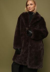 Born2be - Brązowy Płaszcz Futerko o Długim Kroju Otirena. Okazja: na co dzień. Kolor: brązowy. Materiał: futro. Długość: długie. Styl: casual, elegancki #6