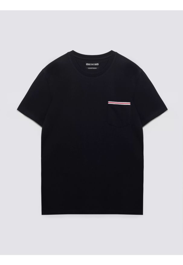 Big-Star - Koszulka męska z kieszonką czarna Toms 906. Okazja: na co dzień. Kolor: czarny. Materiał: dzianina, bawełna. Wzór: aplikacja. Styl: casual, klasyczny