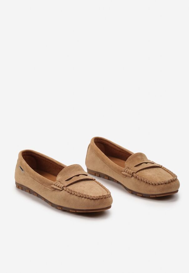 Born2be - Brązowe Mokasyny z Imitacji Zamszu na Płaskiej Podeszwie Sallevia. Kolor: brązowy. Materiał: zamsz. Obcas: na płaskiej podeszwie. Styl: elegancki