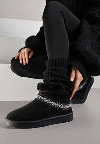 Renee - Czarne Rustykalne Śniegowce z Imitacji Zamszu z Haftem i Futerkiem Zetilda. Kolor: czarny. Materiał: zamsz, futro. Wzór: haft #7