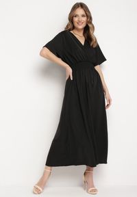 Born2be - Czarna Sukienka Długa o Rozkloszowanym Fasonie z Kopertowym Dekoltem Saliusa. Okazja: na co dzień. Kolor: czarny. Typ sukienki: kopertowe. Styl: elegancki, casual. Długość: maxi #3