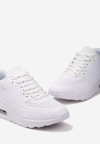 Renee - Białe Sznurowane Sneakersy na Air Podeszwie Azorilda. Nosek buta: okrągły. Zapięcie: sznurówki. Kolor: biały. Materiał: materiał. Obcas: na obcasie. Wysokość obcasa: niski #4