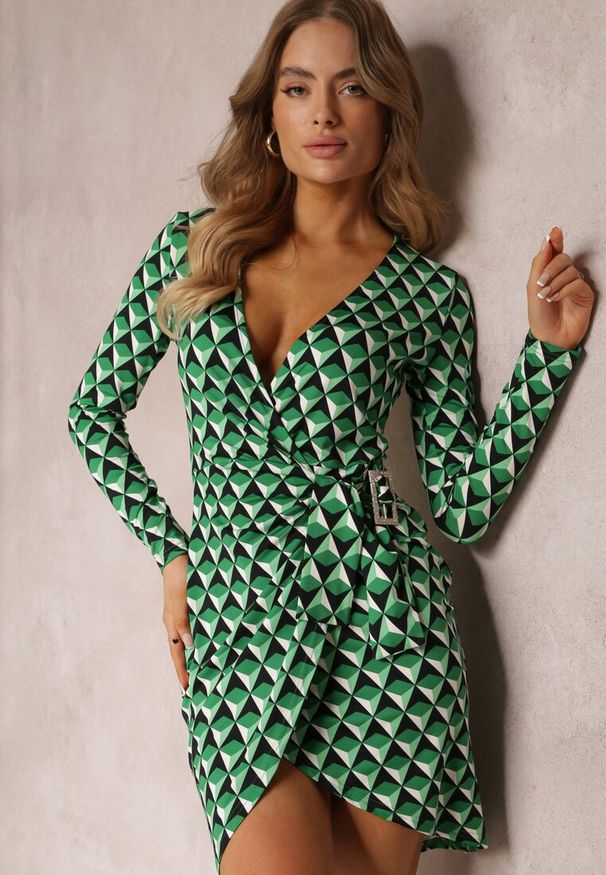 Renee - Zielona Kopertowa Sukienka Mini w Mozaikowy Wzór Jalilah. Kolor: zielony. Typ sukienki: kopertowe. Długość: mini