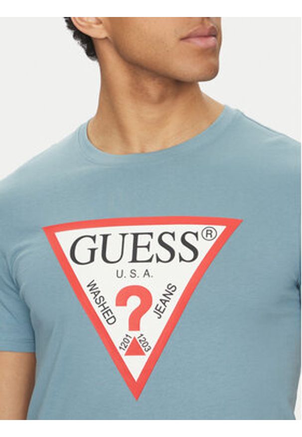Guess T-Shirt M2YI71 I3Z14 Niebieski Regular Fit. Kolor: niebieski. Materiał: bawełna