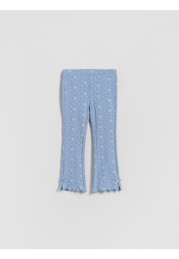 Reserved - Legginsy flare z kokardkami - jasnoniebieski. Kolor: niebieski. Materiał: tkanina, bawełna