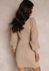 Renee - Beżowa Sukienka Dzianinowa z Bufiastym Rękawem Michah. Kolor: beżowy. Materiał: dzianina. Wzór: aplikacja, gładki. Styl: klasyczny, elegancki. Długość: mini #5