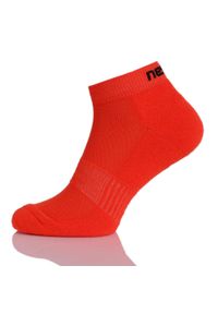 NESSI SPORTSWEAR - Skarpety sportowe unisex Nessi Sportswear Training Termoaktywne. Kolor: czerwony