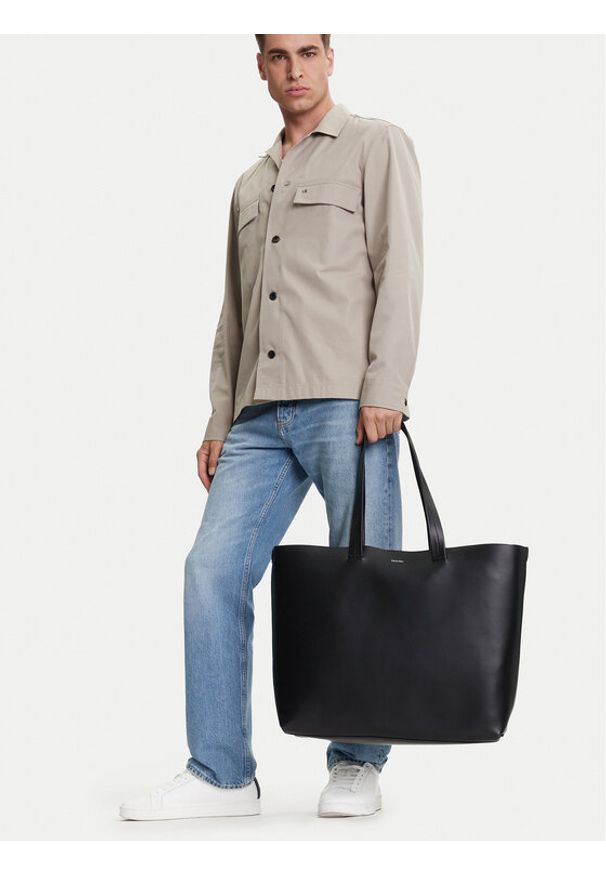 Calvin Klein Torba Ck Premium Leather E/W Tote Xl K50K512894 Czarny. Kolor: czarny. Materiał: skóra