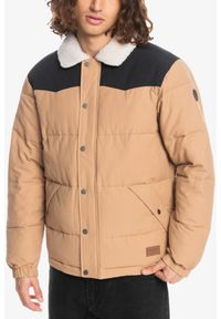 Kurtka zimowa męska Quiksilver Colourblock Puffer Jacket. Kolor: brązowy. Materiał: nylon, bawełna. Sezon: zima. Sport: turystyka piesza