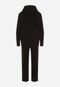 Born2be - Czarny Bawełniany Komplet Dresowy z Bluzą i Spodniami Zansira. Kolor: czarny. Materiał: bawełna, dresówka. Sport: turystyka piesza #5