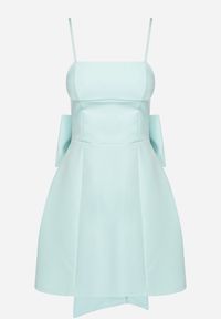 Born2be - Zielona Rozkloszowana Sukienka na Ramiączkach Zdobiona Dużą Kokardą Lavvia. Okazja: na co dzień. Typ kołnierza: kokarda. Kolor: zielony. Długość rękawa: na ramiączkach. Wzór: aplikacja. Typ sukienki: rozkloszowane. Styl: casual, elegancki #4