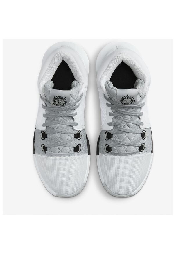 Buty Nike LEBRON WITNESS VIII, Mężczyźni. Kolor: biały. Materiał: materiał
