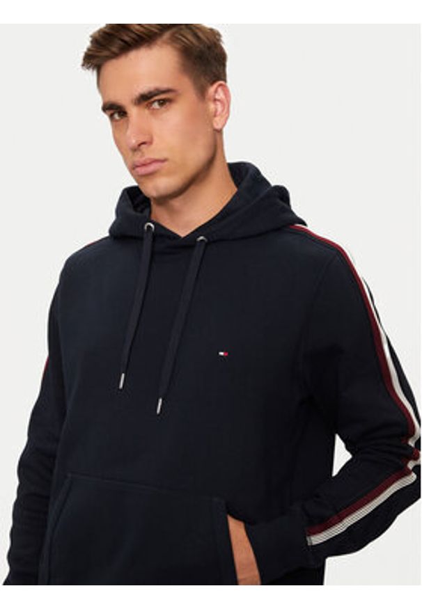 TOMMY HILFIGER - Tommy Hilfiger Bluza Global Stripe MW0MW37225 Granatowy Regular Fit. Kolor: niebieski. Materiał: bawełna