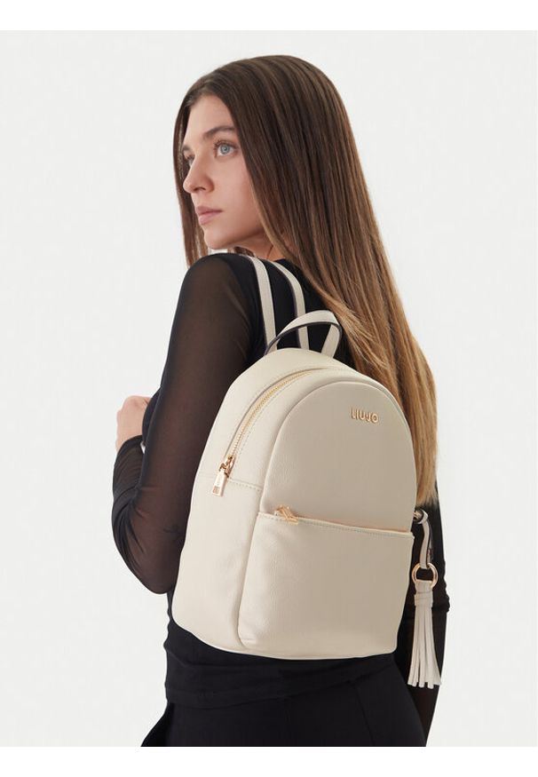 Liu Jo Plecak AA6188 E1012 Écru. Materiał: skóra