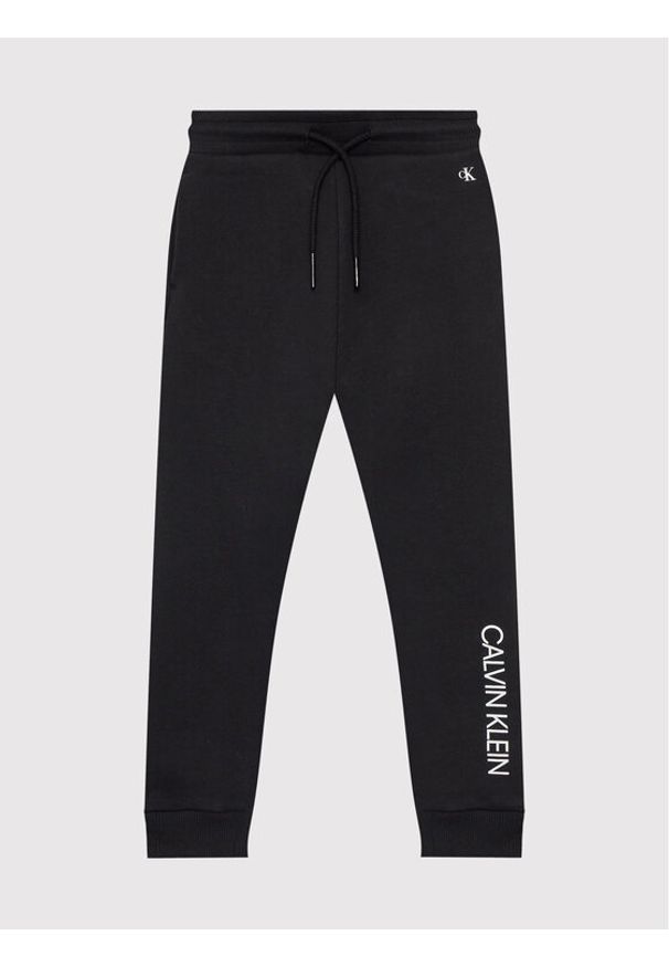 Calvin Klein Jeans Spodnie dresowe Institutional IB0IB00954 Czarny Regular Fit. Kolor: czarny. Materiał: bawełna